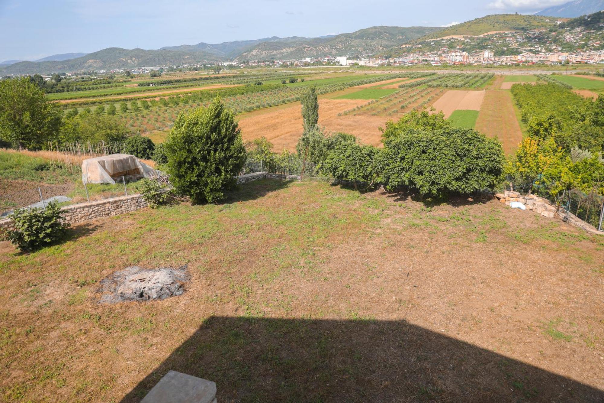Amla'S Villa Berat Exterior photo